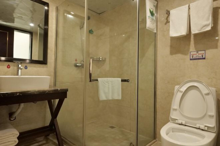 Bathroom 4, Baihe Boutique Hotel (Yueqing Beibaixiang Store), Wenzhou