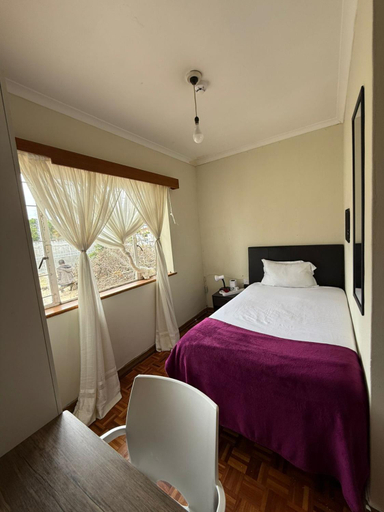 Bedroom 5, Cristonia House, Nelson Mandela Bay