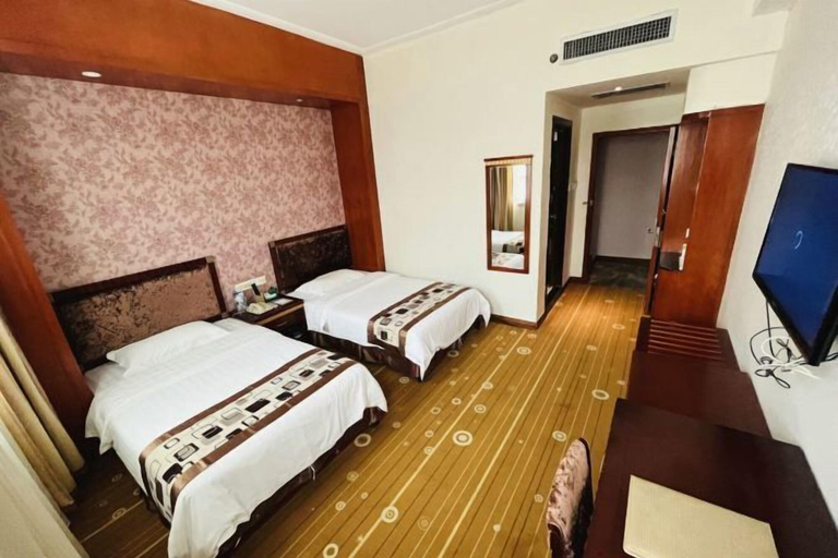 Bedroom 3, Huaxi International Hotel, Baise