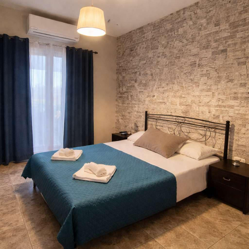 Room 5, Tainaros Rooms - Beachfront Sunny Getaway, Peloponnese