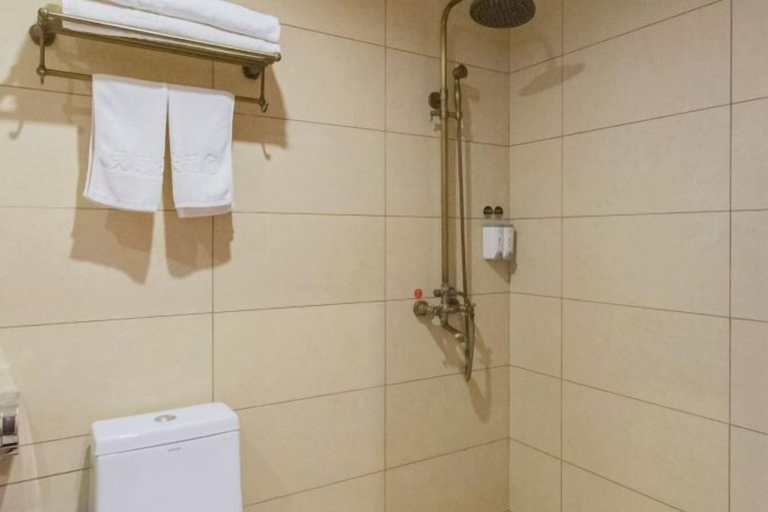 Bathroom 3, Tian Yi Hotel, Jinzhong