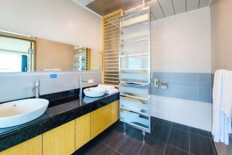 Bathroom 3, Cheng Wan Grand Hotel, Nantou