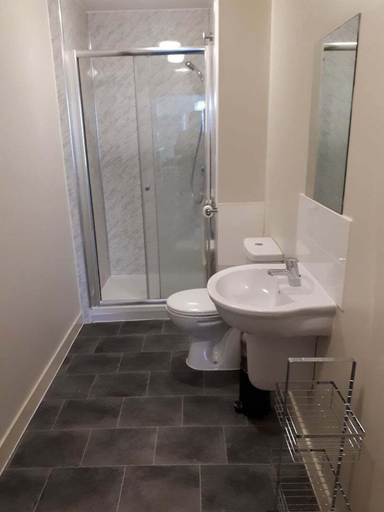 Bathroom 3, Spa Court, Gloucestershire