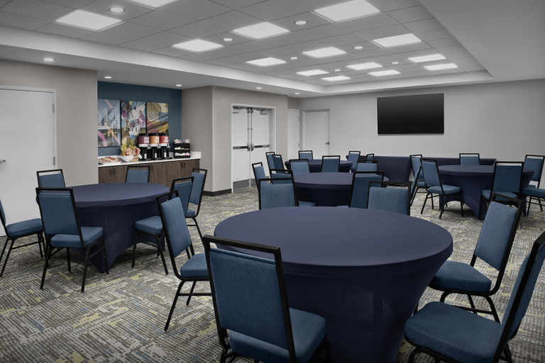 Food & Drinks 5, Hampton Inn & Suites Jacksonville South - Bartram Park, Duval