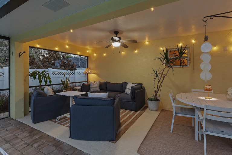 Outdoor dining 2, Sip of Sun, Volusia