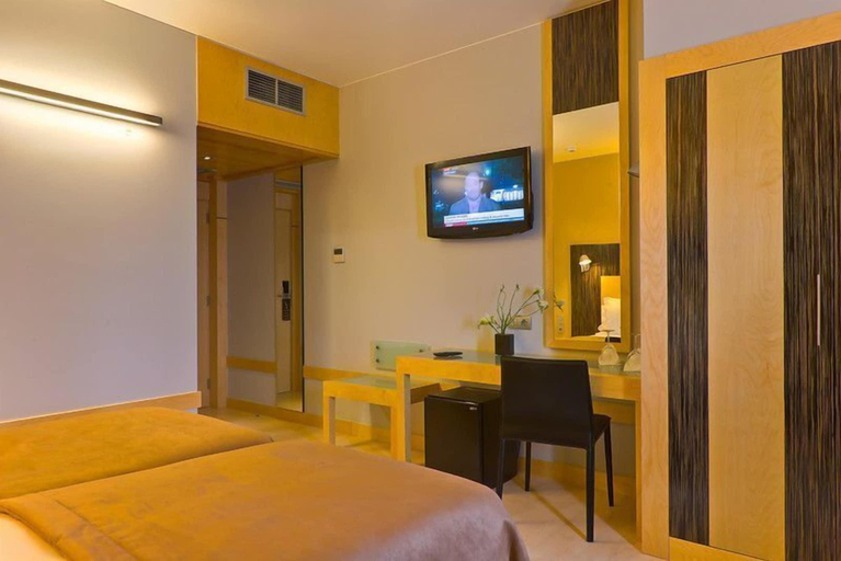 Bedroom 2, Alif Avenidas, Lisbon