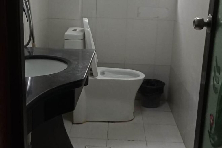Bathroom 2, Guxiangqing Hotel, Shangrao