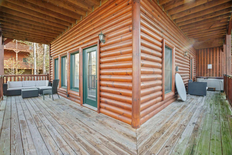 Room 4, Cozy Mountain Retreat With Private Hot Tub, Sevier