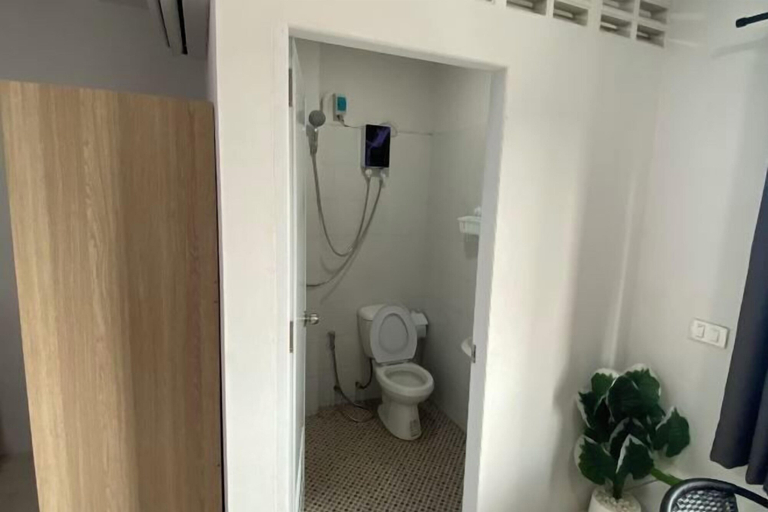 Room 3, 84 Bar & Guesthouse, Pulau Phuket