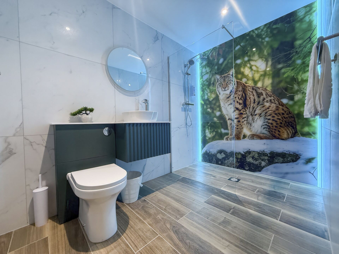 Bathroom 5, The Arundell Hotel, Lincolnshire