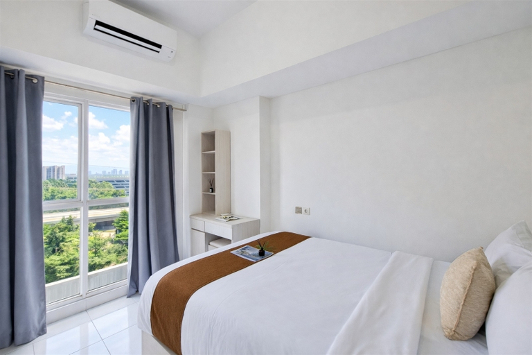 Bedroom 3, Comfortable and Homey 1BR Apartment Casa de Parco By Travelio, Tangerang