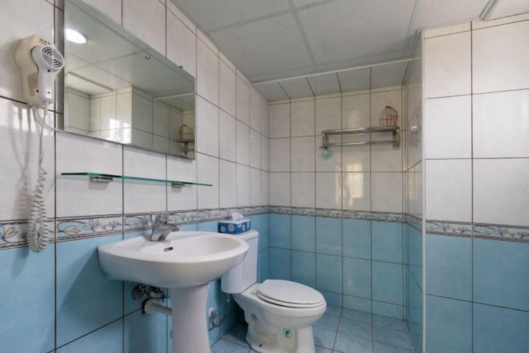 Room 2, Hualien Yi Jing BnB, Hualien