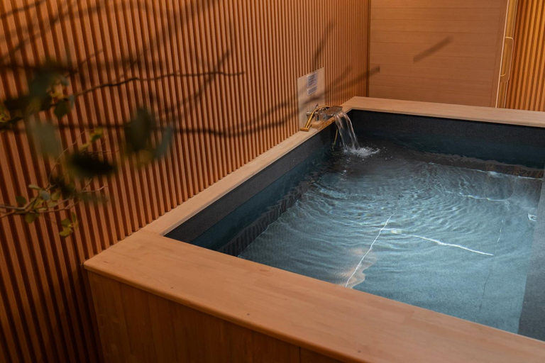 Bathroom 5, Denbasta Ryokan Mandeok, Buk