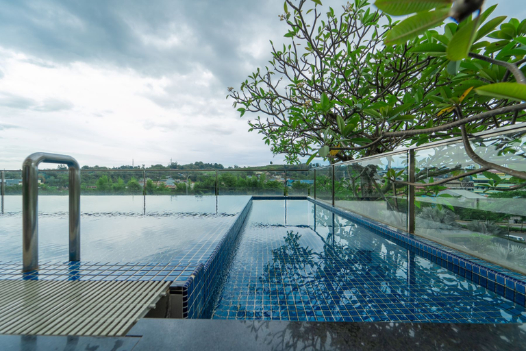 Sport & Beauty 2, I Hotel Batam, Batam
