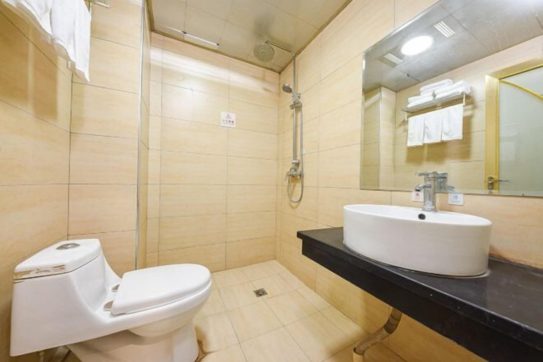 Bathroom, Hello Light Hotel (Wuhan Hankou North Road Branch), Wuhan