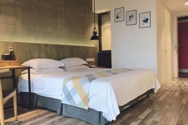 Bedroom 2, Fanpu Art Hotel, Jiaxing