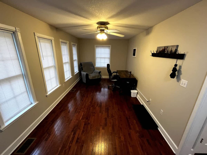 Room 2, Kuntree Retreat Cabin by Beyond Expectations With Hot Tub, Sevier
