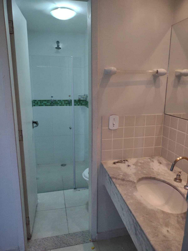 Bathroom 4, Hot Springs Flat Apart Hotel c. Banheira, Caldas Novas