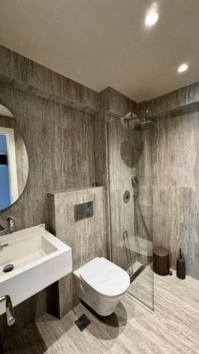 Bathroom, L Anima, Thessaly