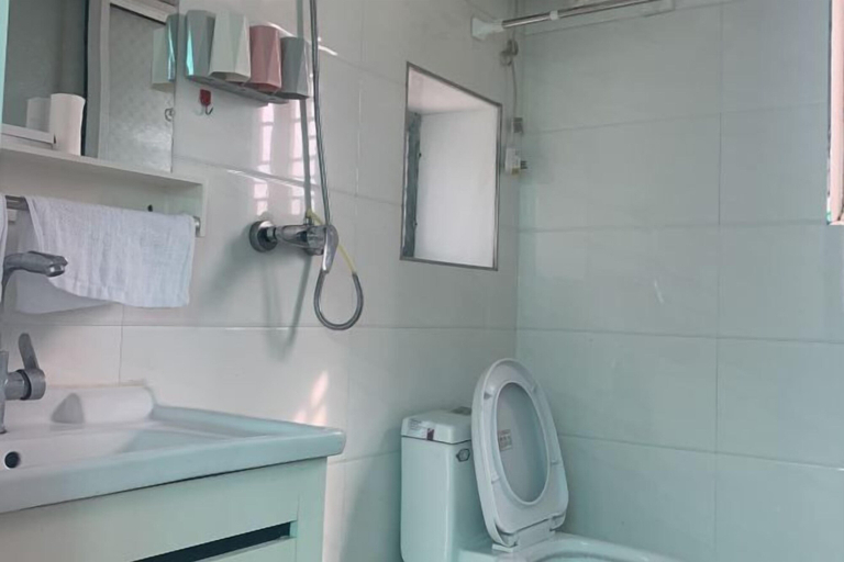 Bathroom 3, Lvyou Zhijia Hotel, Luliang