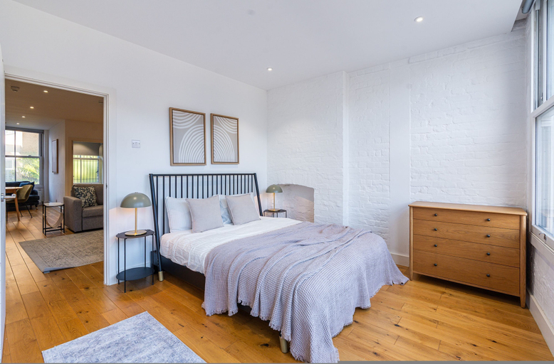 Room 4, Citylink Central Flat 2, London