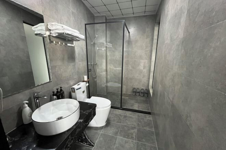 Bathroom, Dalian Jiayan Collection Hotel, Dalian