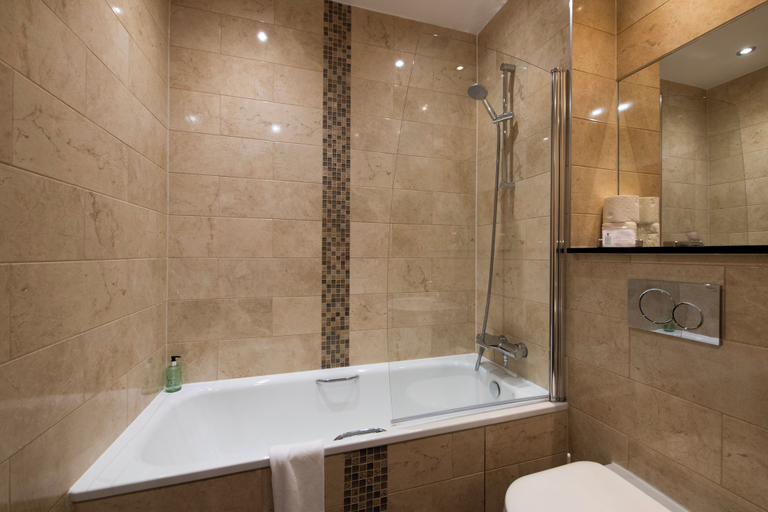 Bathroom, New Lanark Self-Catering Waterhouses, South Lanarkshire