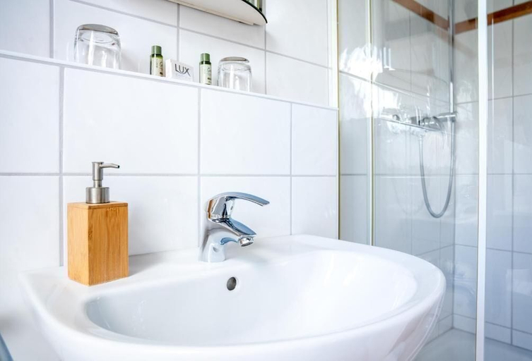 Bathroom 5, Das Kemperdick, Mettmann
