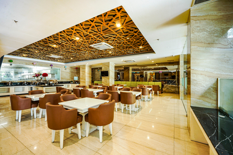 Food & Drinks 4, Sunerra Express Grand Viveana Bandung, Bandung