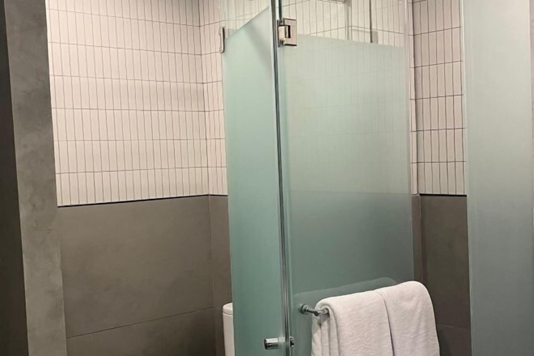 Bathroom 5, Atooi Hotel Alam Sutera, Tangerang