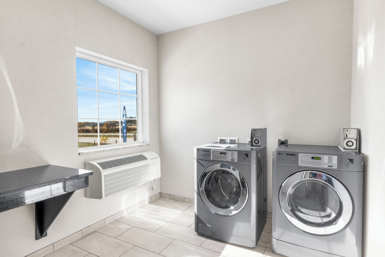 Bathroom 5, Cobblestone Hotel & Suites – Pulaski/Green Bay, Brown