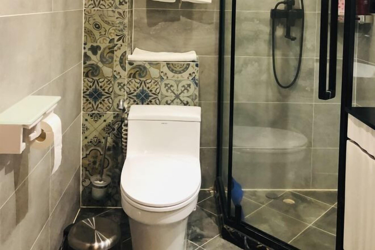 Bathroom 4, Pailou Guesthouse, Wenzhou