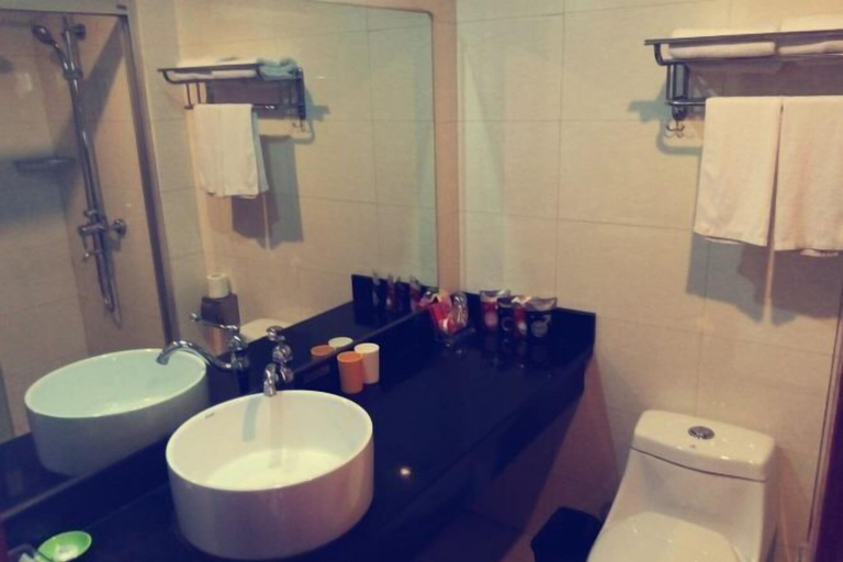 Bathroom 2, Wanhao Hotel, Ningbo