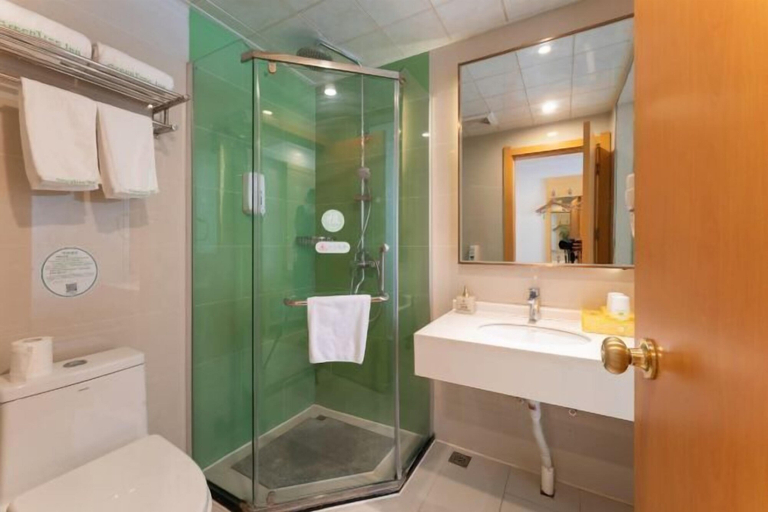 Bathroom 4, GreenTree Inn (Suzhou Si County Luanhe Avenue), Suzhou