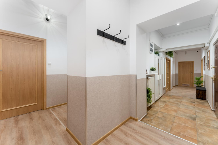 Others 4, Hala Targowa Apartments, Kraków City