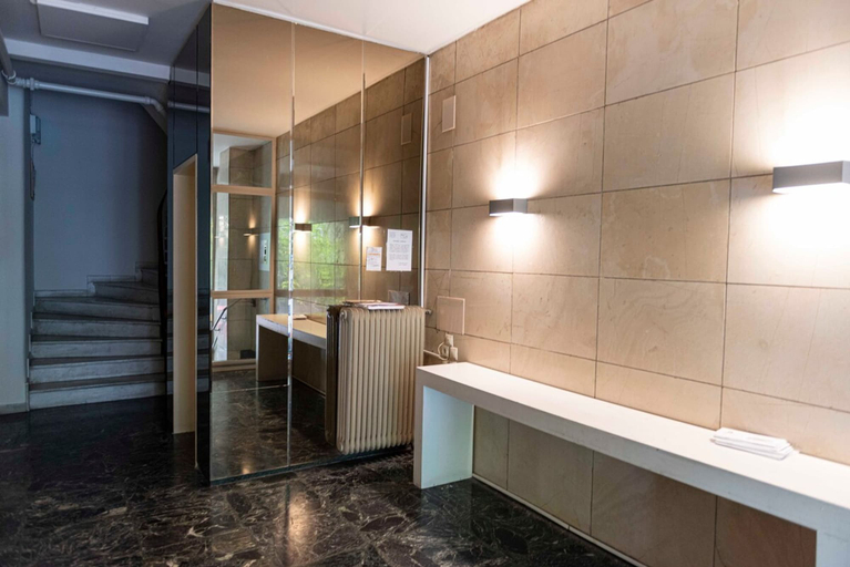 Room 5, Modern Blue Retreat, Attica