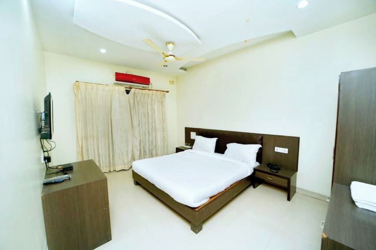 Room 4, Hotel Sai Palace Executive Lodging, Bid