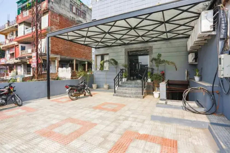 Property entrance 4, Fabhotel The Prasiddh, Agra
