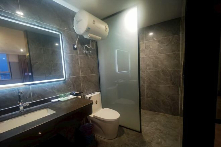 Bathroom 3, Fushun Meilangshangwubinguan, Fushun