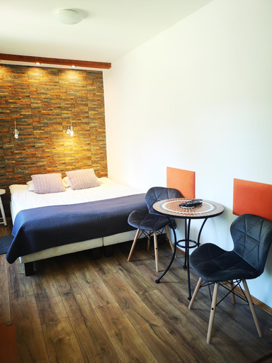 Bedroom 2, Pod Gadajacym Kotem, Kłodzko