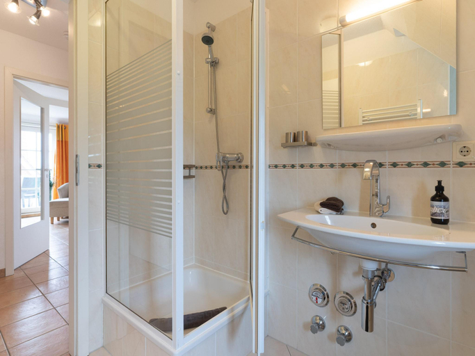 Bathroom 3, Ferienwohnung, St. Peter-Ording, Nordfriesland