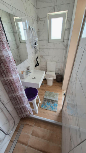 Bathroom 3, Antzela Apartments, Ionian Islands