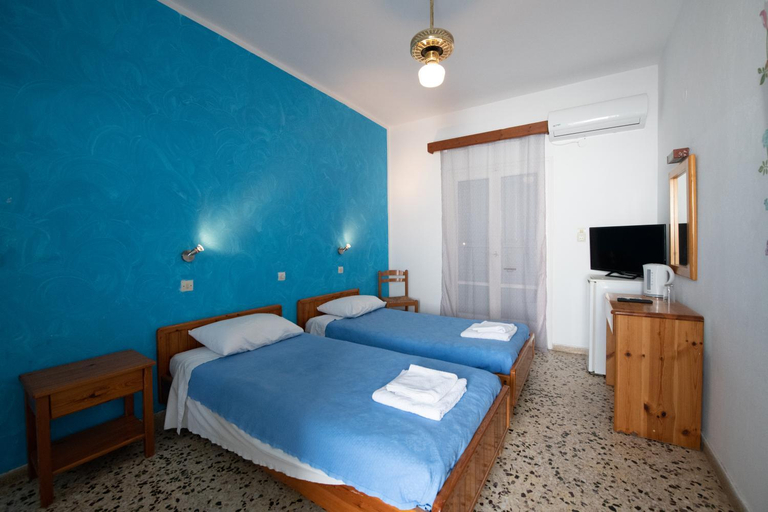 Bedroom 2, Dilino Hotel, South Aegean