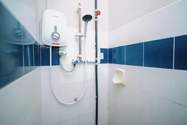 Bathroom 3, Swing & Pillows @ Penang Road, Georgetown Penang, Penang Island