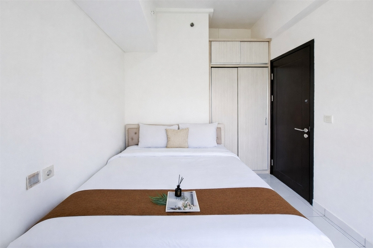 Bedroom 4, Comfortable and Homey 1BR Apartment Casa de Parco By Travelio, Tangerang