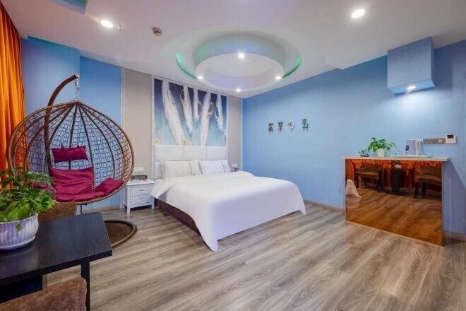 Bedroom, Huangting Holiday Hotel, Chongqing