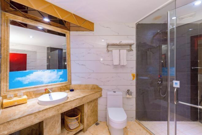 Bathroom 4, Jingxin International Hotel Guilin, Guilin
