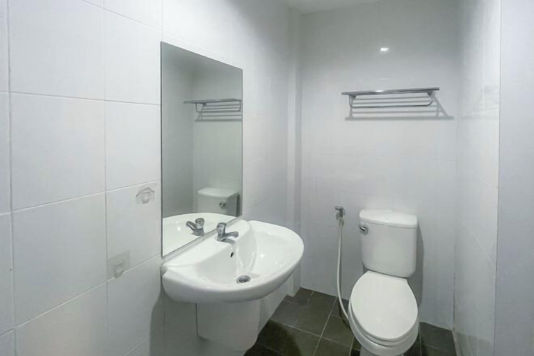 Bathroom 4, Hop On Phuket, Phuket Island