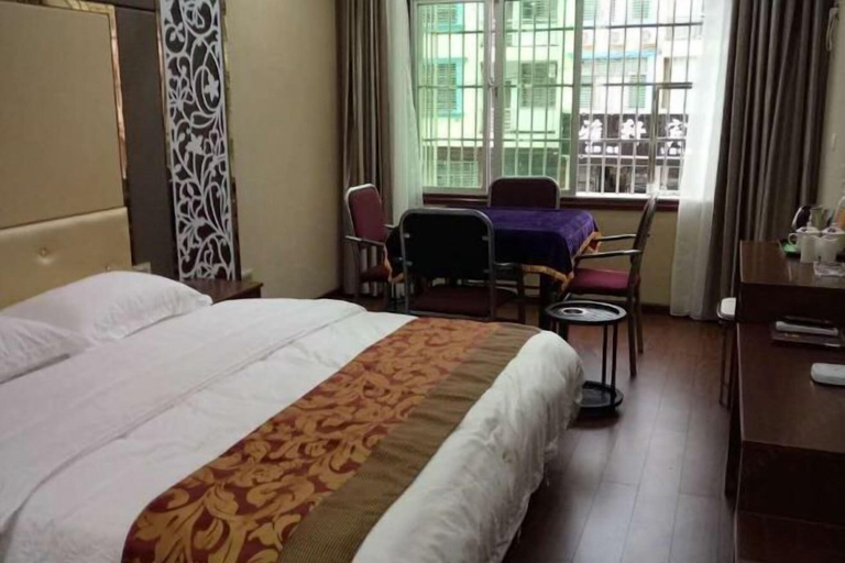 Bedroom 5, Tongcheng Jinting Hotel, Xianning