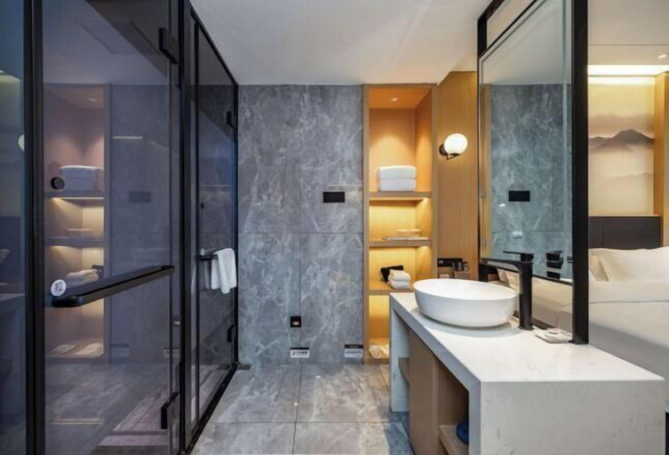 Bathroom 3, Tian Bo Hotel, Leshan